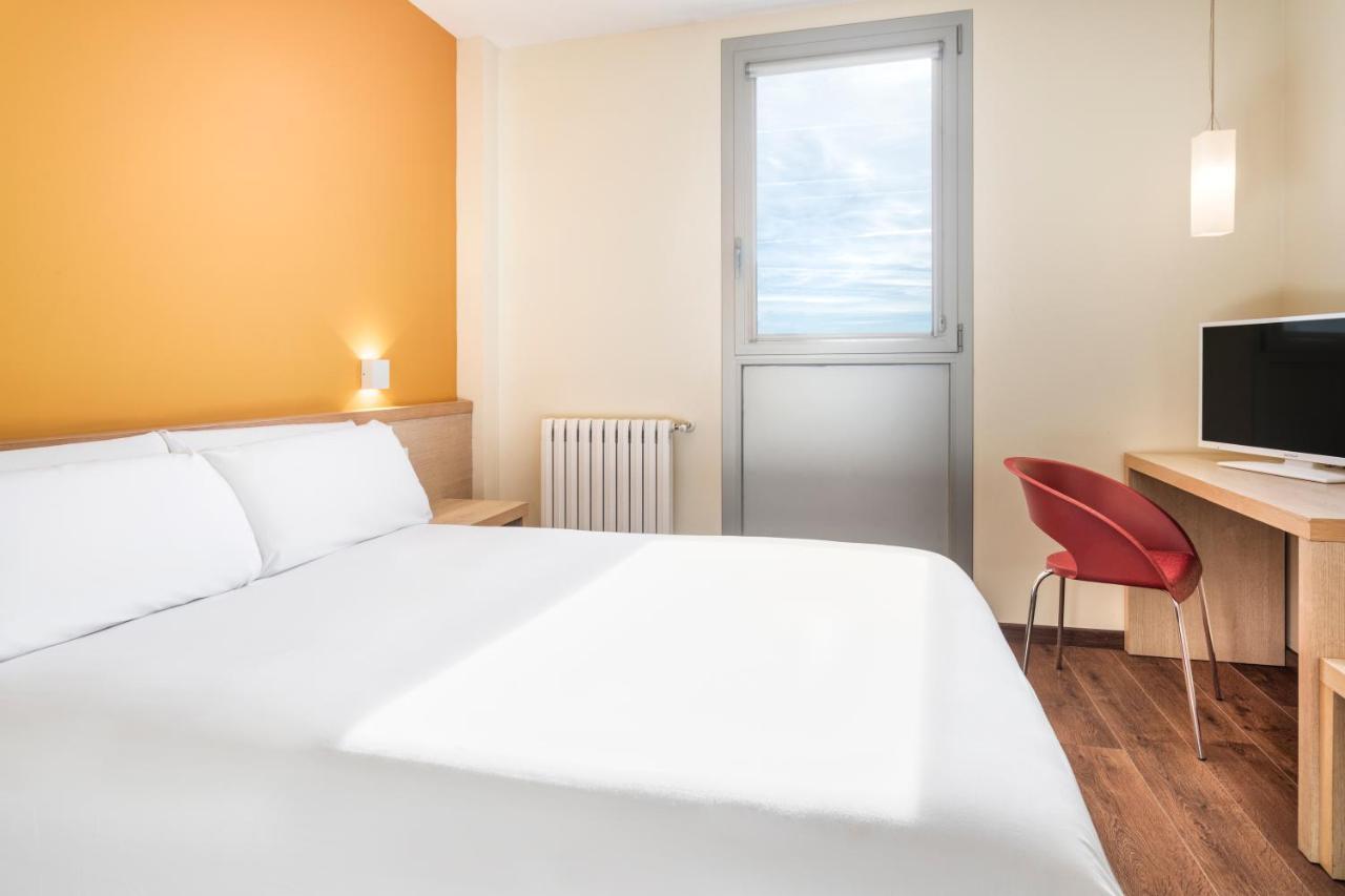 Hotel 280 Zaragoza Calatorao Eksteriør billede
