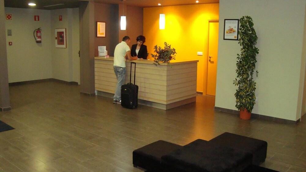Hotel 280 Zaragoza Calatorao Eksteriør billede