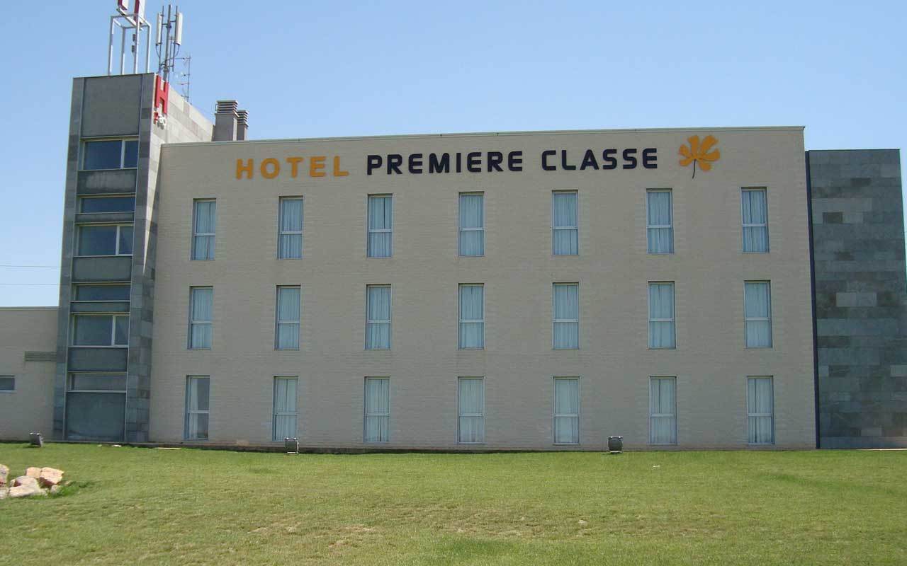 Hotel 280 Zaragoza Calatorao Eksteriør billede